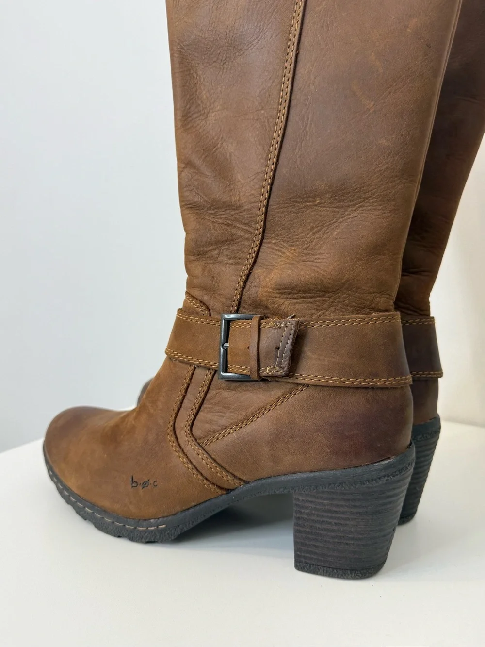 B.O.C. Distressed Brown Leather Buckle Riding Boots Stacked Block Heel Size 9.5